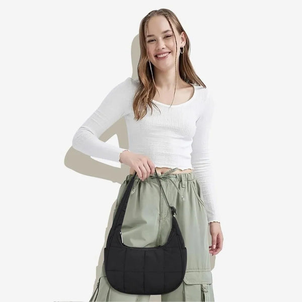 Modern Muse Kettentasche